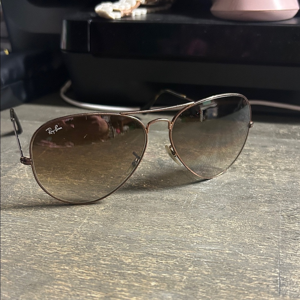 Ray-Ban Brown Gradient Aviators‎